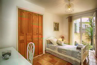 Luxury Villa Photo #19