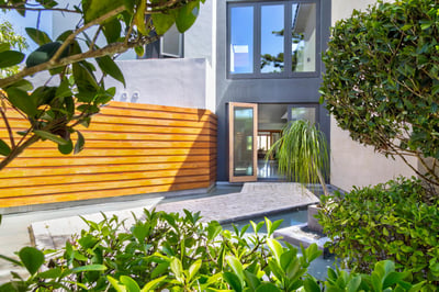 Hacienda A39 - Lakefront Villa with Golf View