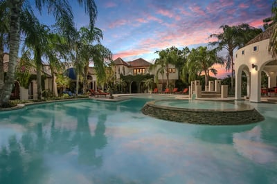 Luxury Villa Photo #7