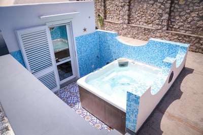 Luxury Villa Photo #12