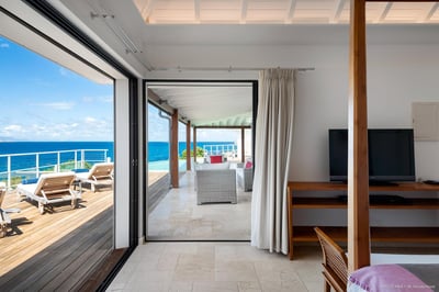 Luxury Villa Photo #47