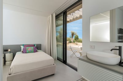 Luxury Villa Photo #65