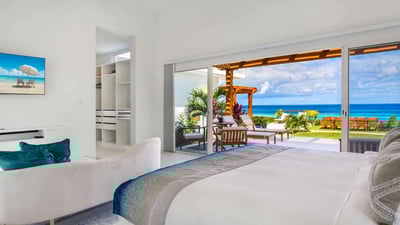 Luxury Villa Photo #28