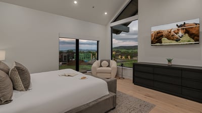 Primary king suite on upper level