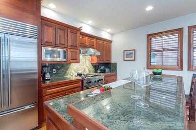 Luxury Villa Photo #3