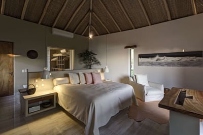 Luxury Villa Photo #37