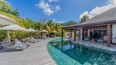 Luxury Villa Photo #2