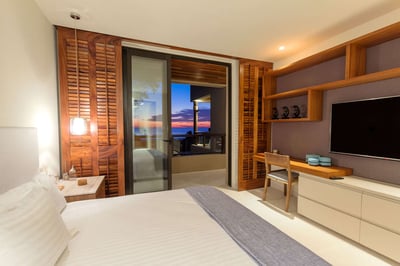 Luxury Villa Photo #12