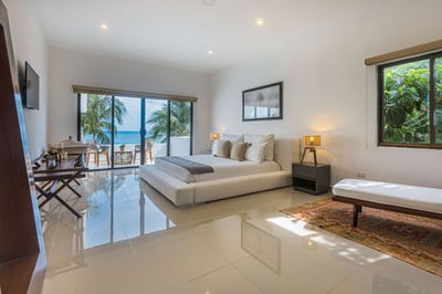 Luxury Villa Photo #20