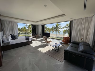 Luxury Villa Photo #46