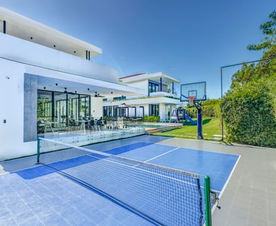 Luxury Villa Photo #13