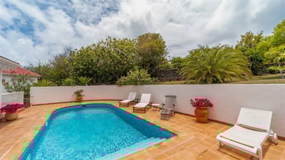 Luxury Villa Photo #3