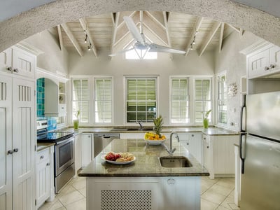Luxury Villa Photo #6