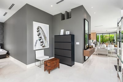 Luxury Villa Photo #23