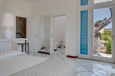 Luxury Villa Photo #88
