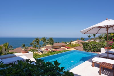 Luxury Villa Photo #2