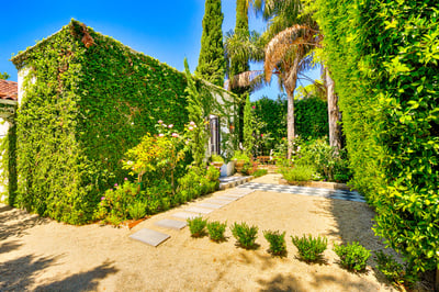 Luxury Villa Photo #4