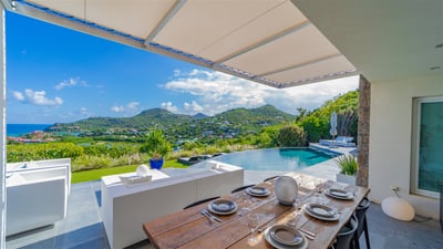 Luxury Villa Photo #12