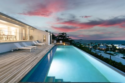 Luxury Villa Photo #3