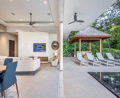 Luxury Villa Photo #18