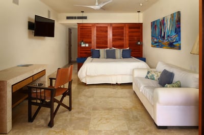 Luxury Villa Photo #27