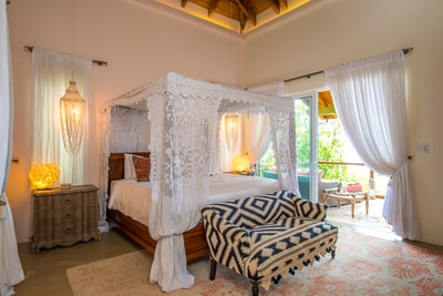 Luxury Villa Photo #13