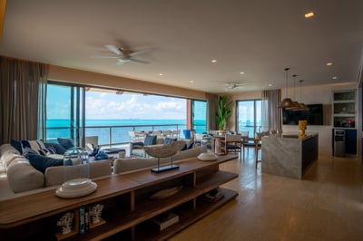 Luxury Villa Photo #45