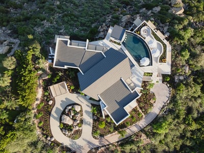 Luxury Villa Photo #3