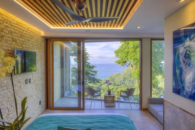 Luxury Villa Photo #48