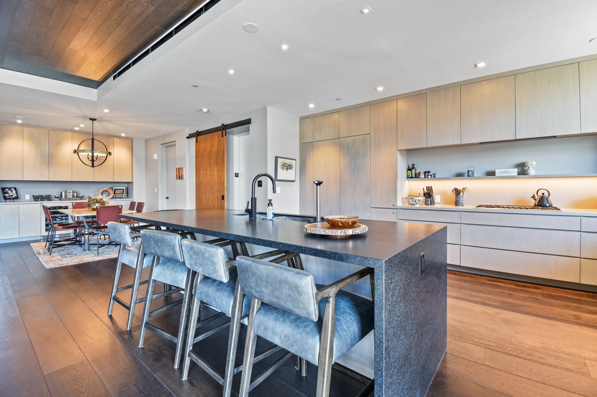 One Empire Pass #303