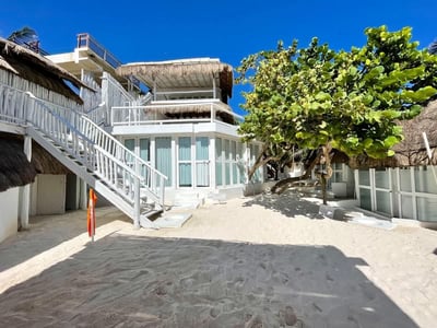 Luxury Villa Photo #12