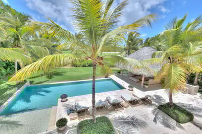 Luxury Villa Photo #2