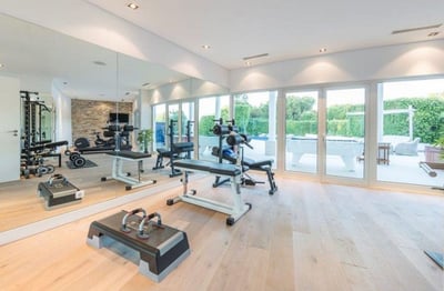 Luxury Villa Photo #17