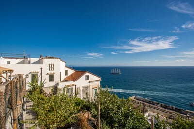 Luxury Villa Photo #43