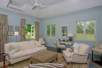 Luxury Villa Photo #14
