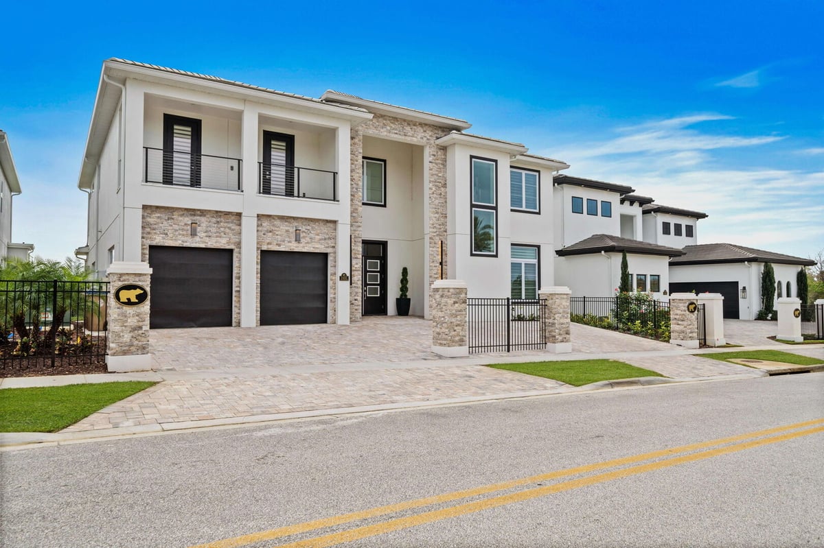 Adventure Galaxy Lodge