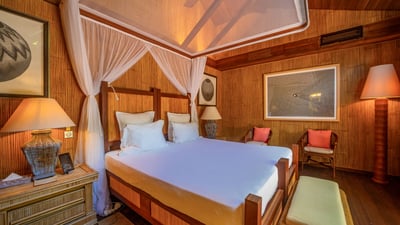Luxury Villa Photo #47
