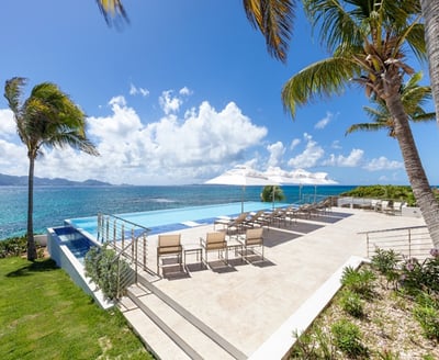 Luxury Villa Photo #6
