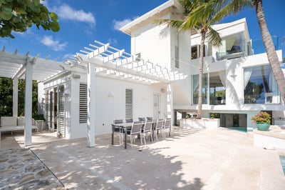 Luxury Villa Photo #23