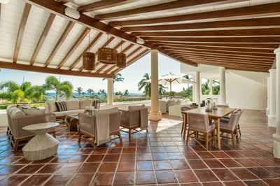 Luxury Villa Photo #9