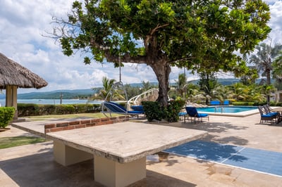 Luxury Villa Photo #18