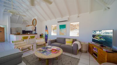 Luxury Villa Photo #8