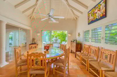 Luxury Villa Photo #13
