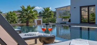 Luxury Villa Photo #7