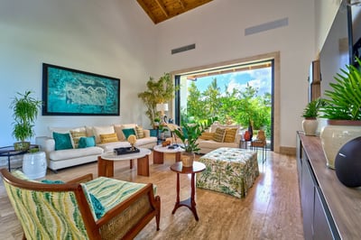 Luxury Villa Photo #13