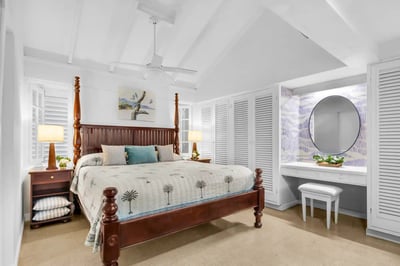 Luxury Villa Photo #21