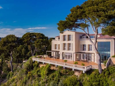 Luxury Villa Photo #7