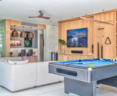 Luxury Villa Photo #26