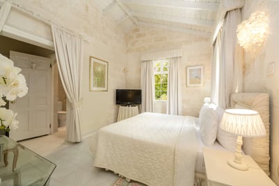 Luxury Villa Photo #23