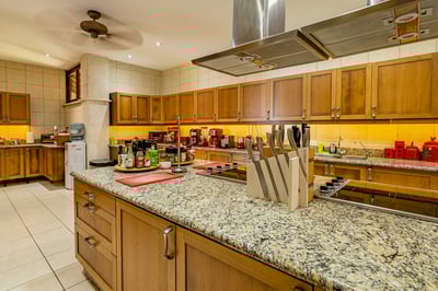 Luxury Villa Photo #31